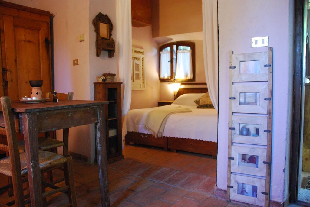 Bed And Breakfast Dopo Il Settimo Cielo Lubriano Habitación foto